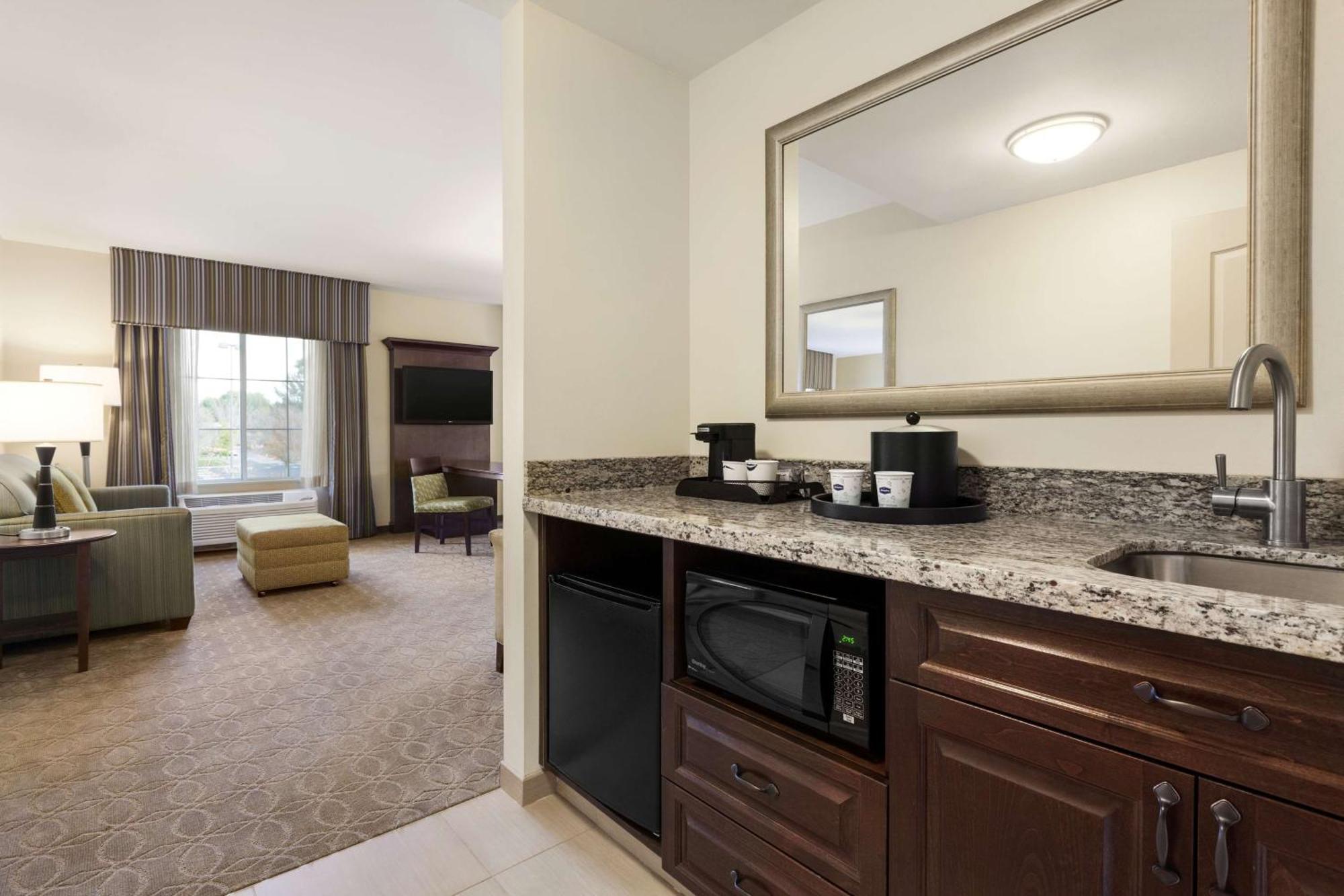 Hampton Inn & Suites San Bernardino Eksteriør billede